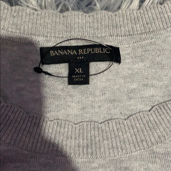 A super soft grey sweater!! - Picture 2 of 4